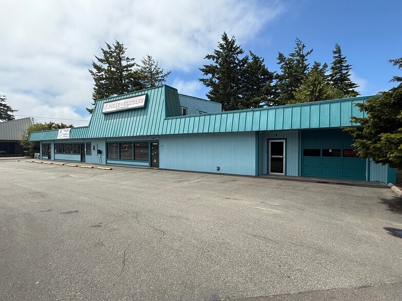 1537 8th St, Florence, OR à vendre - Photo de l’immeuble – Image 1 sur 4