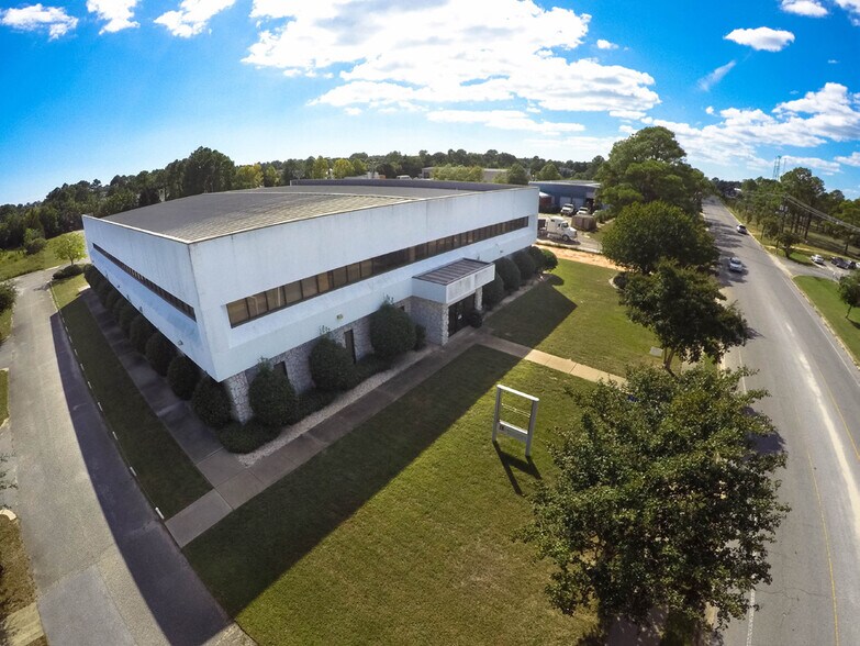 634 Anchors St NW, Fort Walton Beach, FL à vendre - Photo de l’immeuble – Image 2 sur 7