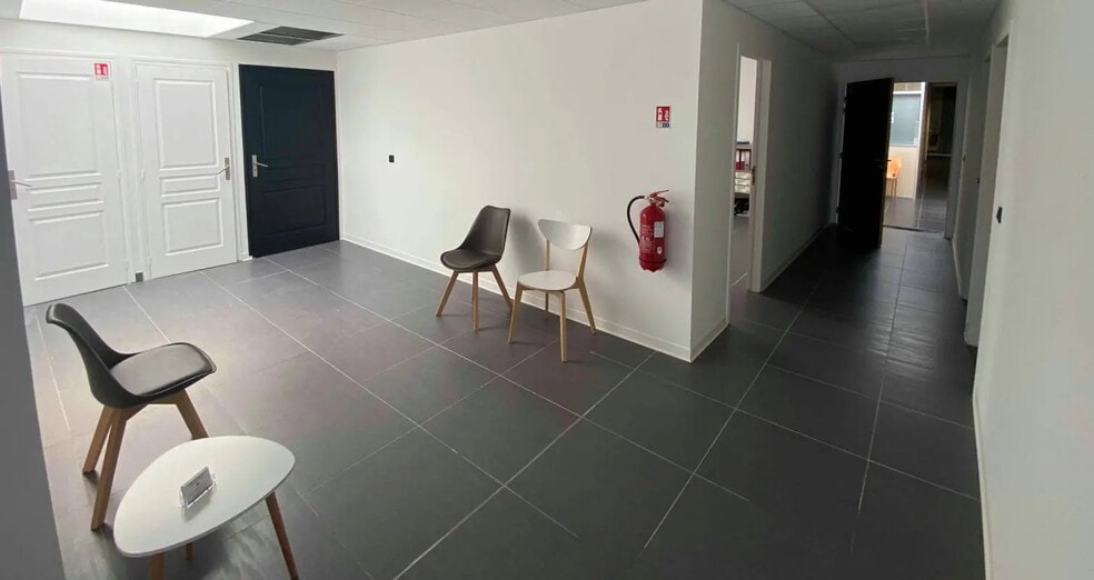 Bureau dans Biot à louer - Photo de l’immeuble – Image 3 sur 5