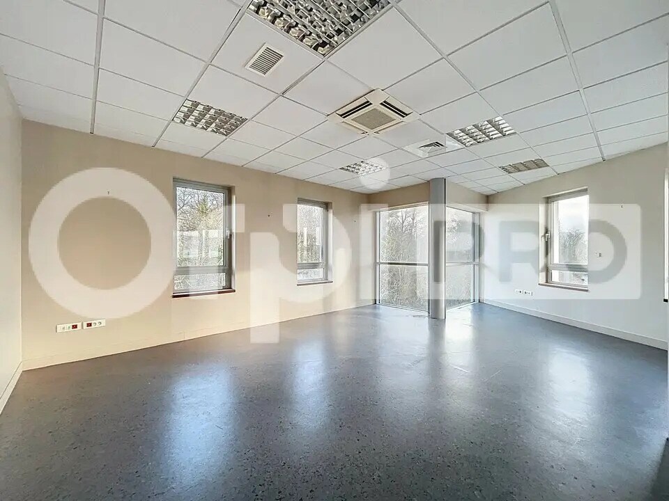 Bureau dans Agnetz à louer Photo intérieure– Image 1 sur 6