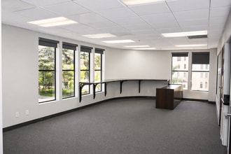 2150 N Waterman Ave, San Bernardino, CA à louer Photo intérieure– Image 1 sur 3