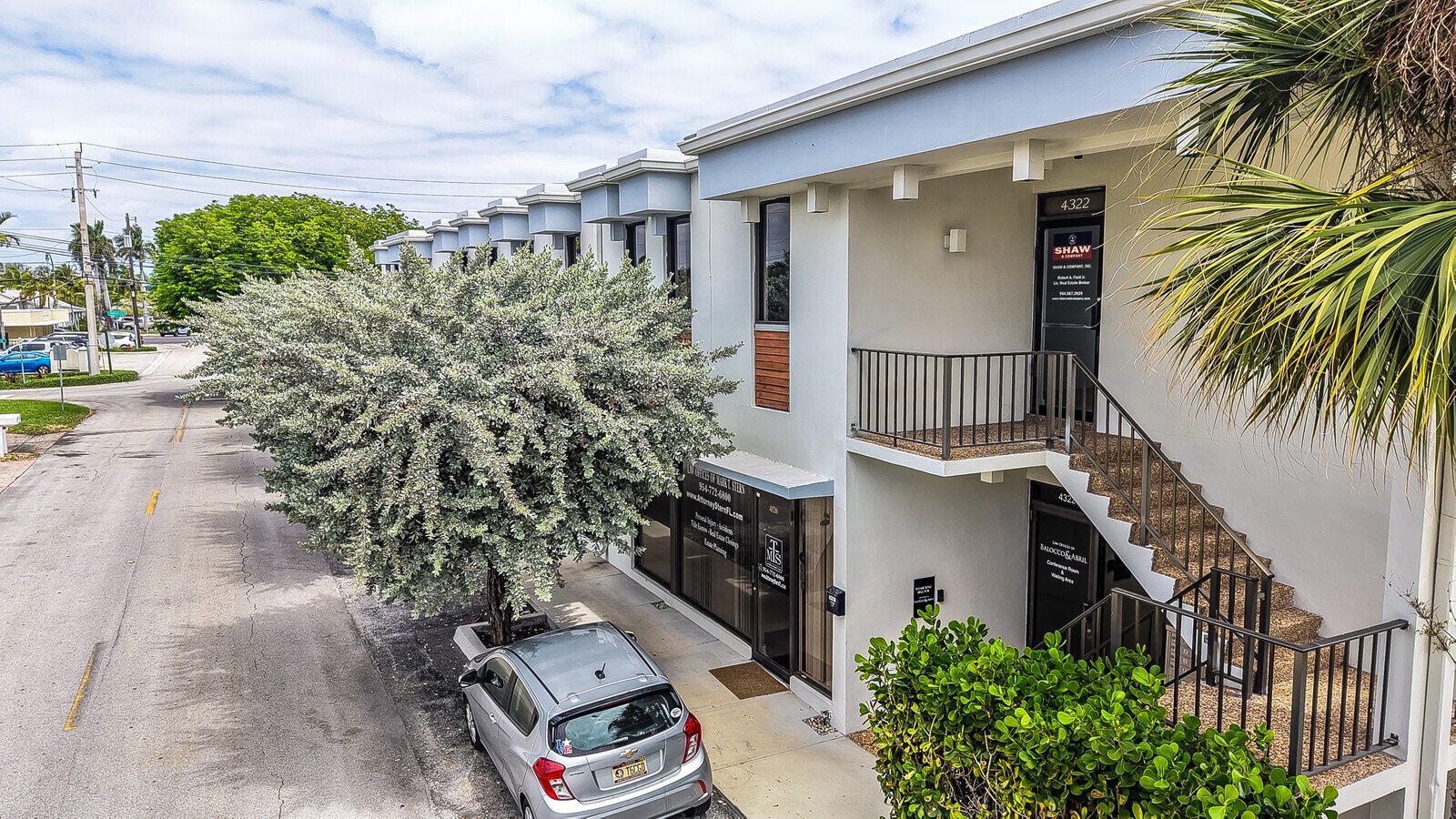 4322-4334 E Tradewinds Ave, Lauderdale-by-the-Sea, FL à louer Photo intérieure– Image 1 sur 28