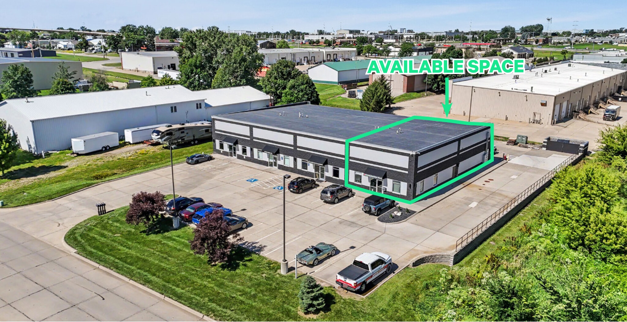 3430 SE Destination Dr, Grimes, IA à louer Photo de l’immeuble– Image 1 sur 12