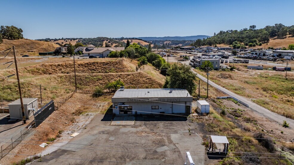 11020 N State Highway 49, Martell, CA à vendre - Photo de l’immeuble – Image 2 sur 33
