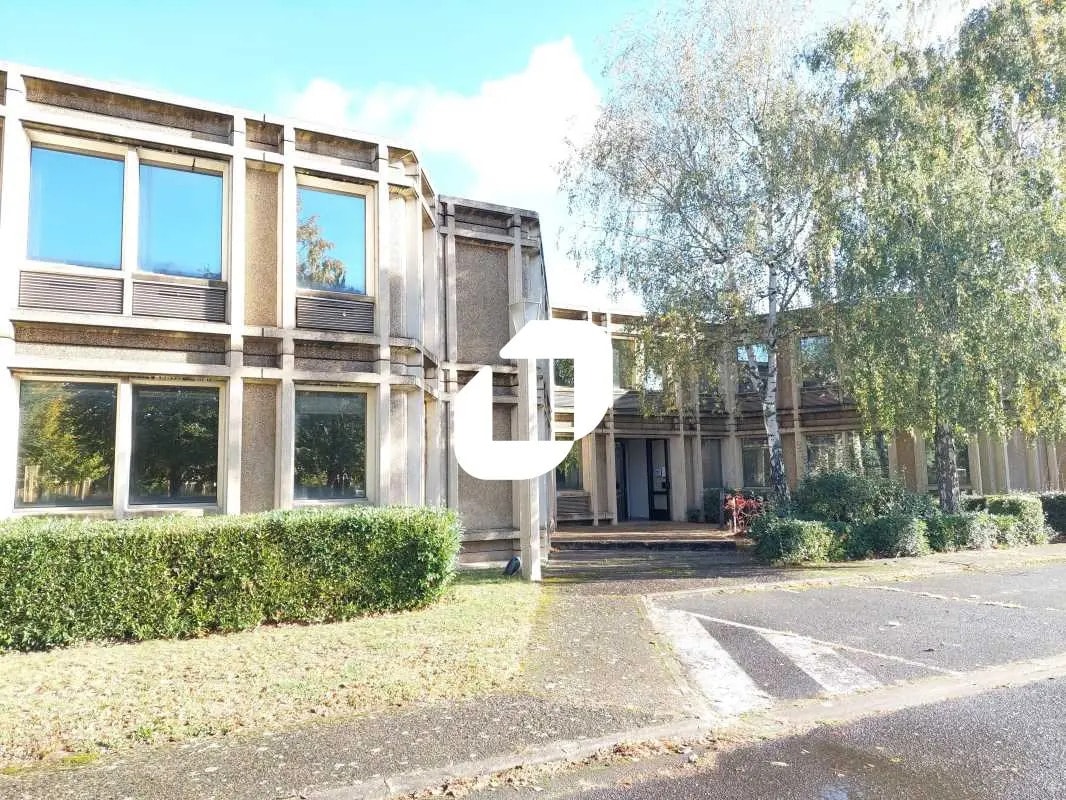 Bureau dans Saint-Aubin à louer Photo principale– Image 1 sur 13