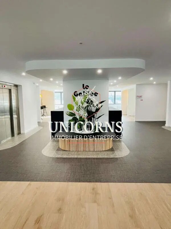 Plus de détails pour Bureau à louer