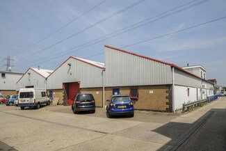 Plus de détails pour Arundel Rd, Uxbridge - Local d'activités à louer