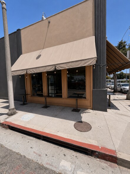 2301-2309 Main St, Santa Monica, CA à louer - Photo de l’immeuble – Image 3 sur 17