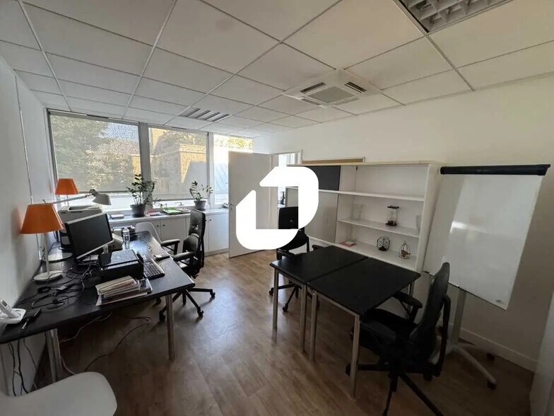 Bureau dans Montrouge à louer - Photo de l’immeuble – Image 2 sur 8
