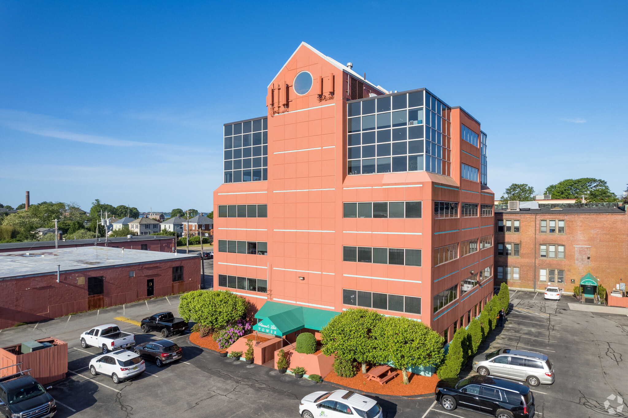 221 3rd St, Newport, RI à louer Photo principale– Image 1 sur 13