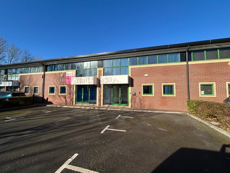 Majors Rd, Swindon à louer - Photo de l’immeuble – Image 1 sur 4