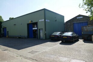 1-4 Ployters Rd, Harlow ESS - Immobilier d'entreprise