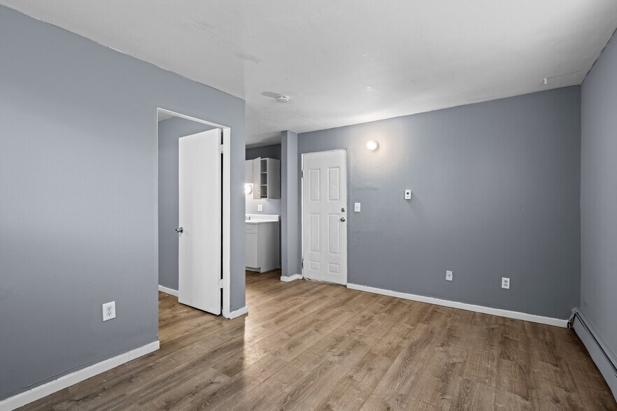 12000 E 14th Ave, Aurora, CO à vendre - Photo de l’immeuble – Image 3 sur 22