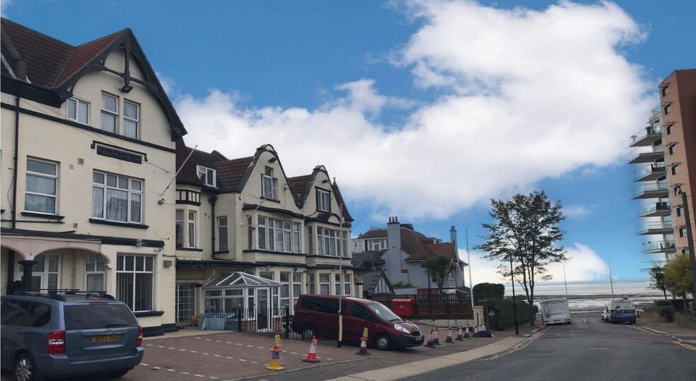 10 Grosvenor Mews, Westcliff On Sea à vendre - Photo de l’immeuble – Image 2 sur 3