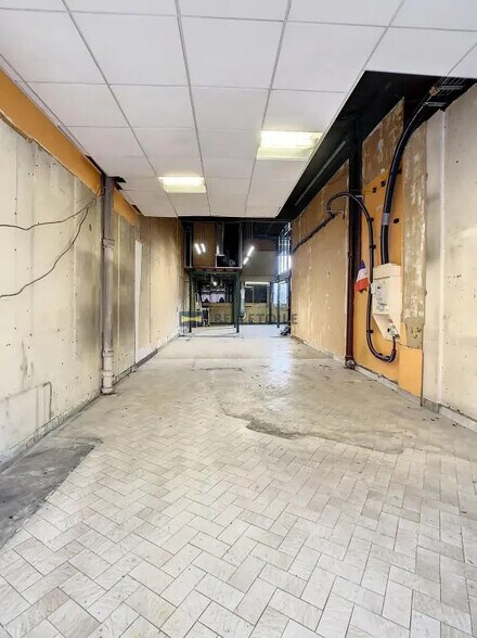 Local commercial dans Maisons-Alfort à louer - Photo intérieure – Image 2 sur 7