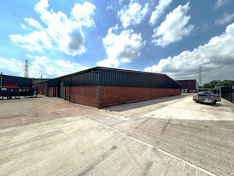 Moira Rd, Lisburn à louer - Photo de l’immeuble – Image 2 sur 2