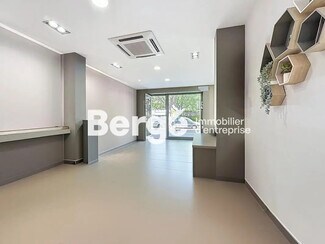 Plus de détails pour Local commercial à louer