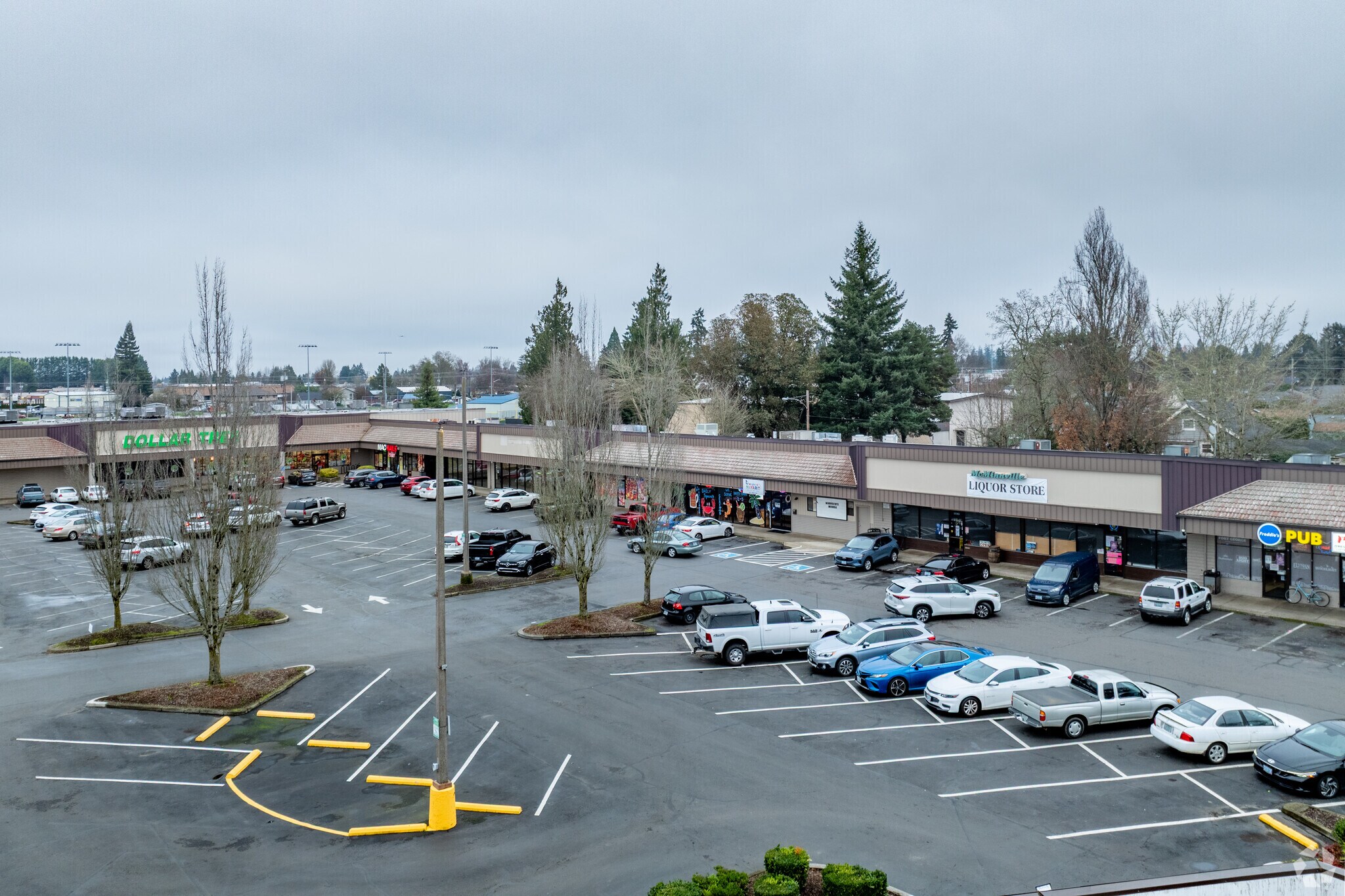 1250-1460 NE Baker St, McMinnville, OR à louer Photo principale– Image 1 sur 6