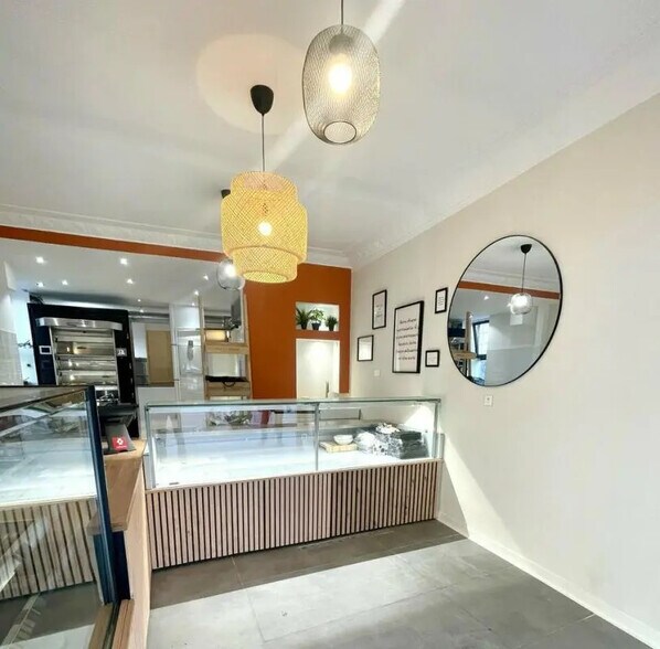 Local commercial dans Nice à vendre - Photo intérieure – Image 1 sur 5