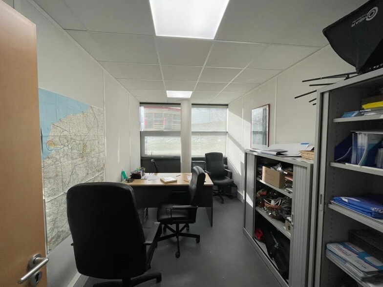 94 Rue Louis Blériot, Bois-Guillaume à louer - Photo de l’immeuble – Image 3 sur 9