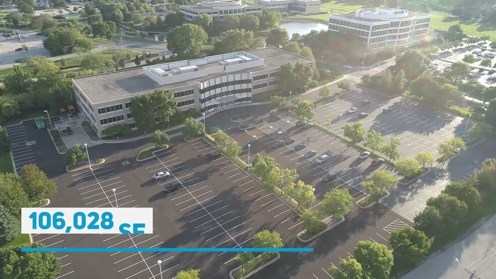 10 Parkway Blvd N, Deerfield, IL à louer - Vidéo sur l’annonce professionnelle – Image 2 sur 11
