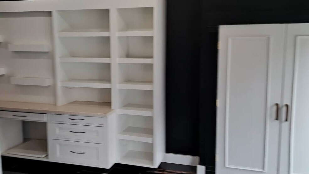 21-23 N Dean St, Englewood, NJ à louer - Vidéo sur l’annonce professionnelle – Image 2 sur 19