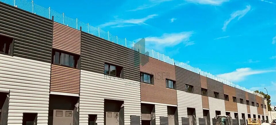 Local d’activités dans Épinay-sur-Seine à louer Photo de l’immeuble– Image 1 sur 10