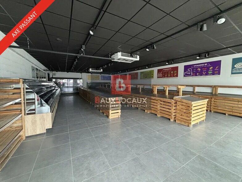 Local commercial dans Châteaurenard à louer - Photo intérieure – Image 1 sur 5