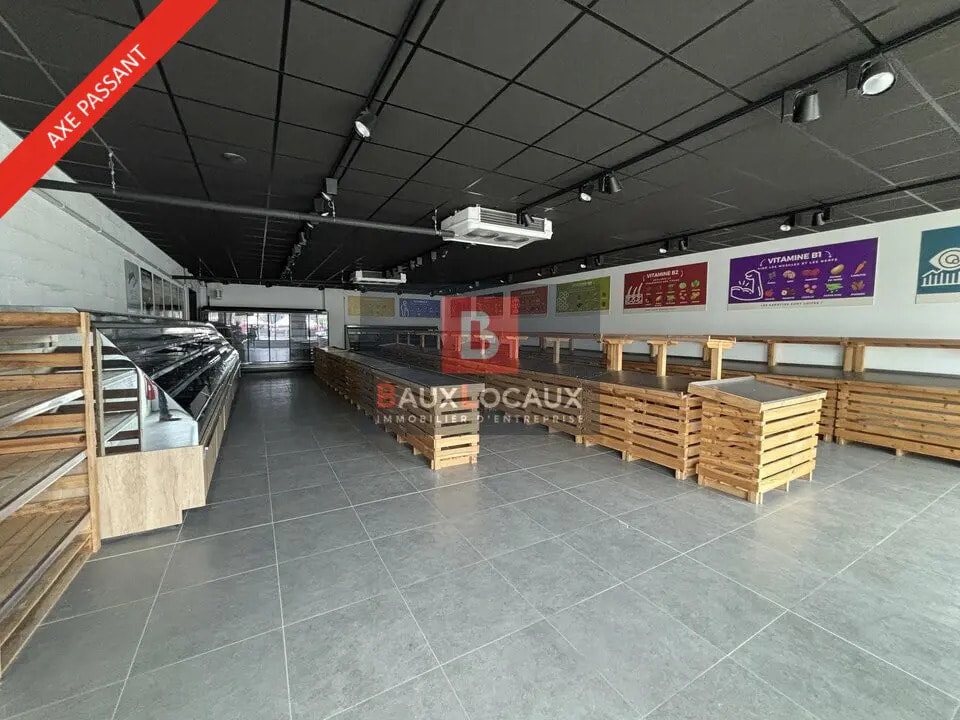 Local commercial dans Châteaurenard à louer Photo intérieure– Image 1 sur 6