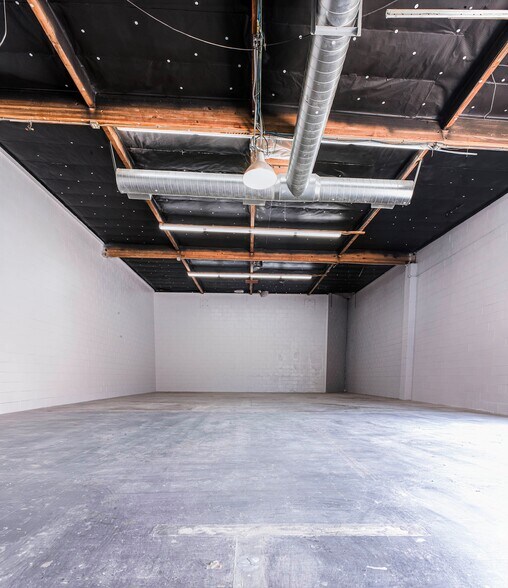 11800 Sheldon St, Sun Valley, CA à louer - Photo de l’immeuble – Image 3 sur 5