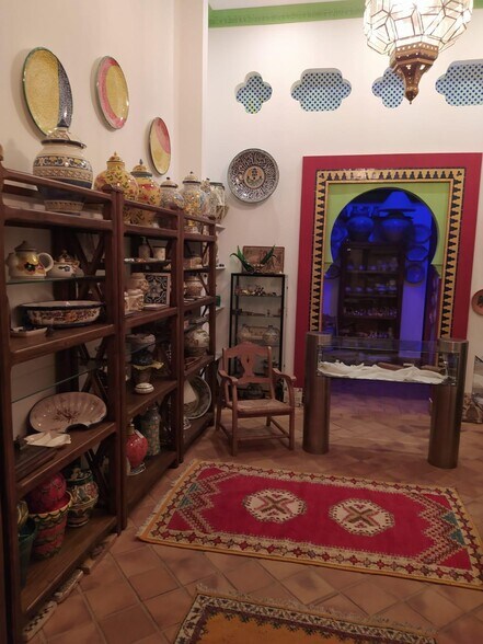 Local commercial dans Córdoba, Córdoba à vendre - Photo intérieure – Image 2 sur 5
