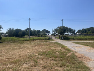 Plus de détails pour 2610 S Cesar Chavez Pky, Lockhart, TX - Terrain à vendre