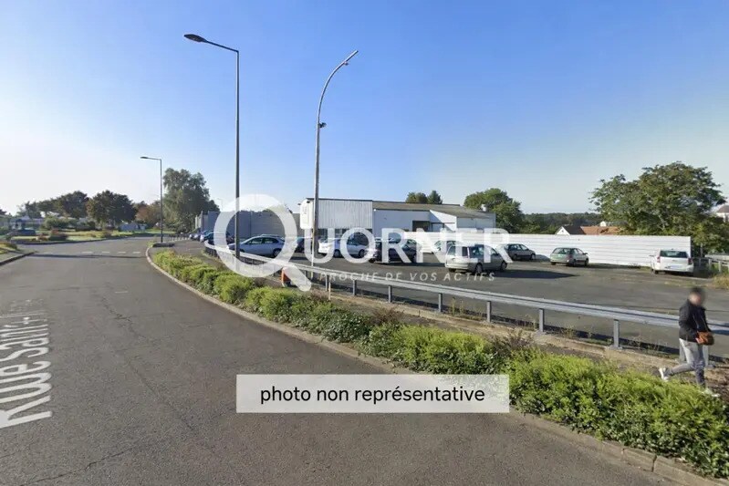 Local commercial dans BEAUPREAU à vendre - Photo de l’immeuble – Image 1 sur 3