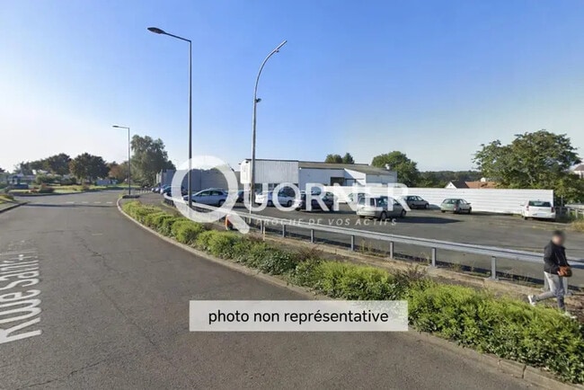 Plus de détails pour Local commercial à vendre