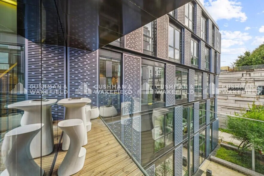 Bureau dans Boulogne-Billancourt à louer - Photo de l’immeuble – Image 1 sur 12