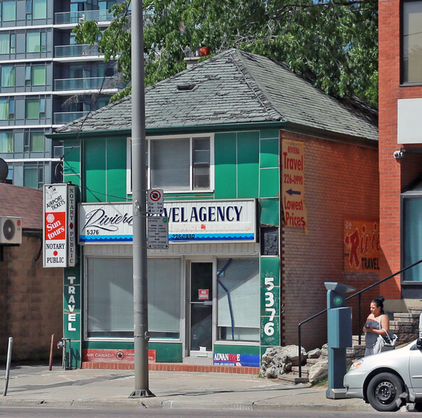 5376 Yonge St, Toronto, ON à vendre - Photo de l’immeuble – Image 2 sur 2