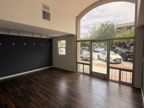 7730-7742 Herschel Ave, La Jolla, CA à louer Photo intérieure– Image 1 sur 5