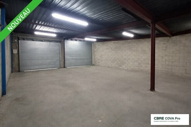 Plus de détails pour Local d'activités à louer