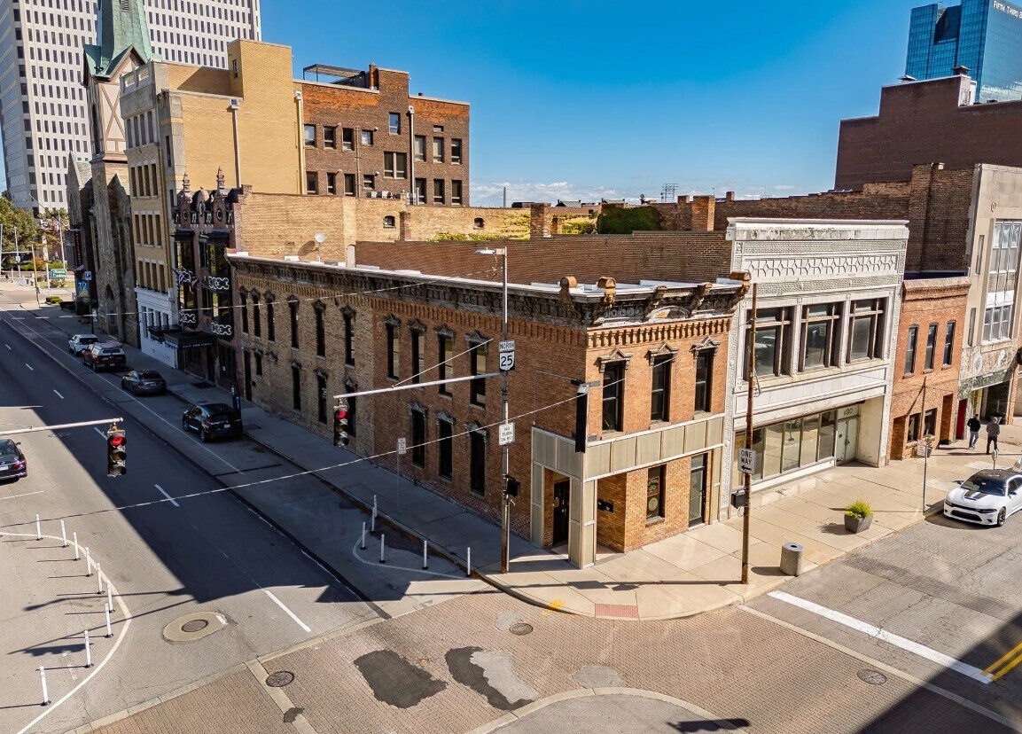 624 Adams St, Toledo, OH à vendre Photo principale– Image 1 sur 9