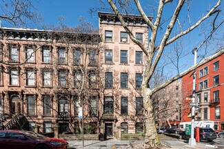 Plus de détails pour 28 8th Ave, Brooklyn, NY - Logement à vendre
