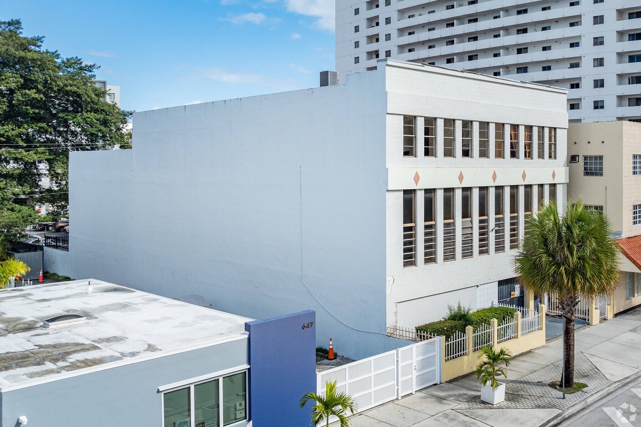 641 W Flagler St, Miami, FL à louer Photo principale– Image 1 sur 4