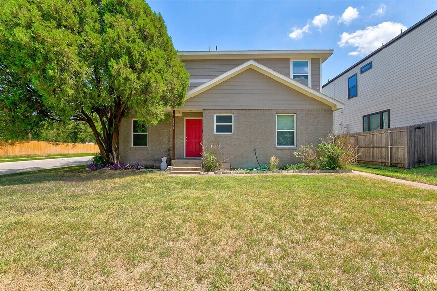 3201 Forest Park Blvd, Fort Worth, TX à vendre - Photo de l’immeuble – Image 3 sur 24