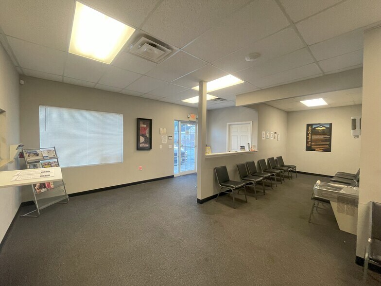 1035 N Black Horse Pike, Williamstown, NJ à louer - Photo de l’immeuble – Image 2 sur 6