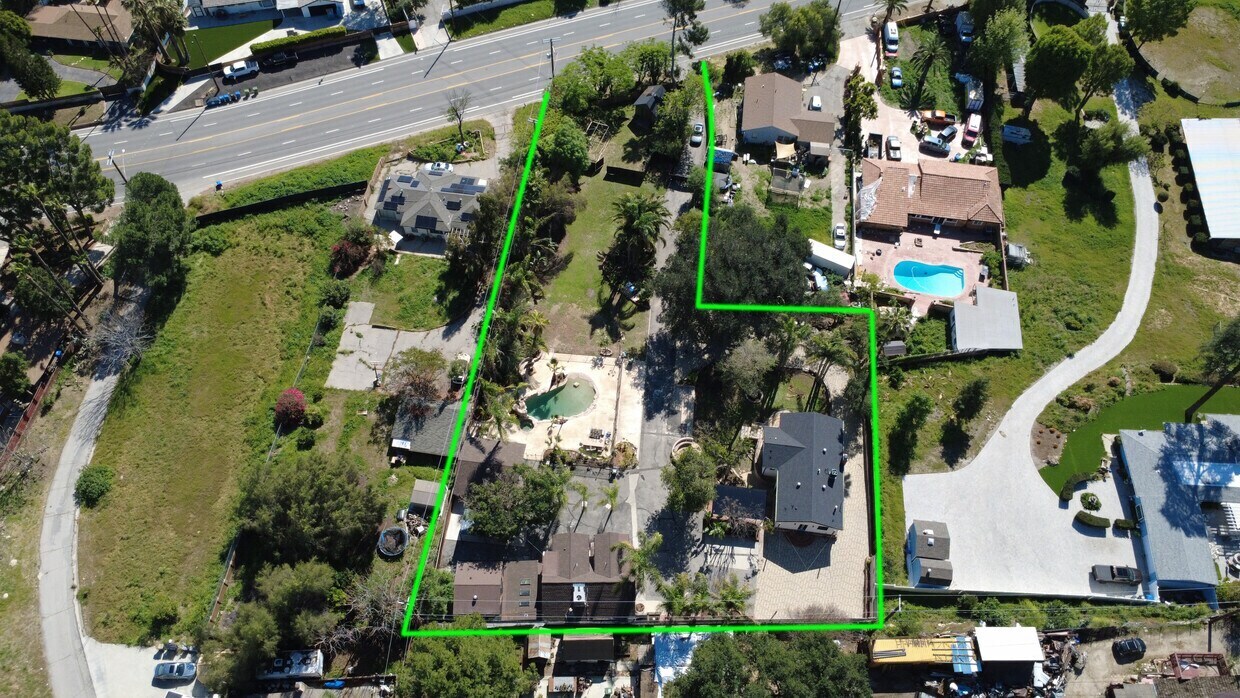 9857 Foothill Blvd, Lake View Terrace, CA à louer Photo principale– Image 1 sur 17