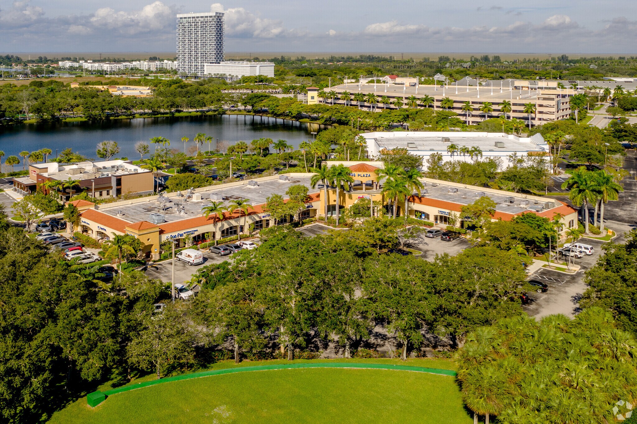 12681-12717 W Sunrise Blvd, Sunrise, FL à louer Photo de l’immeuble– Image 1 sur 6