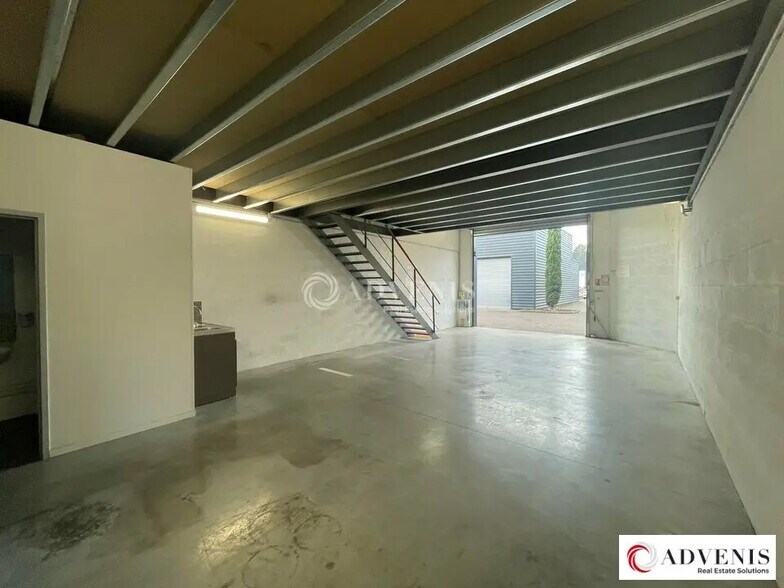 Local d’activités dans Mérignac à louer - Photo de l’immeuble – Image 2 sur 6