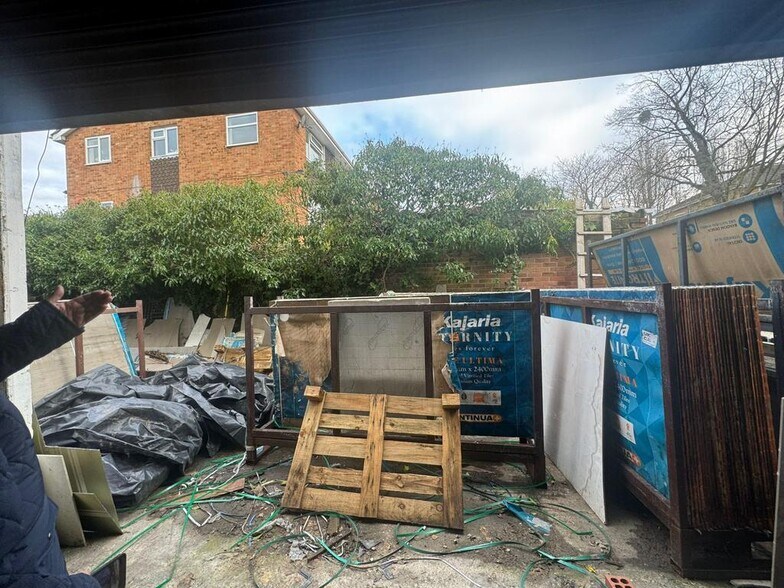 Kelpatrick Rd, Slough à vendre - Photo de l’immeuble – Image 1 sur 1