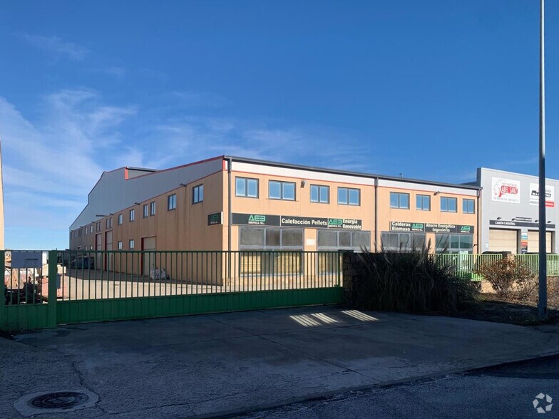 Industriel/Logistique dans Ávila, Ávila à vendre - Photo principale – Image 1 sur 10