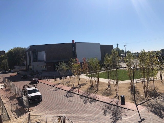 711 Brent St, Louisville, KY à louer - Photo de l’immeuble – Image 2 sur 25