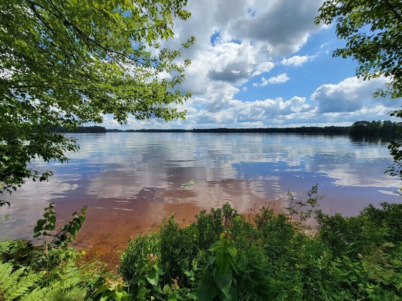 4000 Lakeshore Dr, Rhinelander, WI à vendre - Photo de l’immeuble – Image 2 sur 17